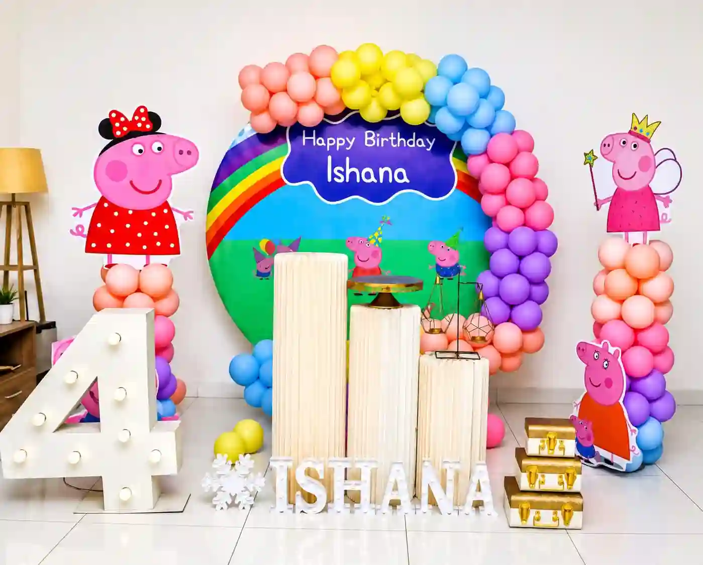 Peppa Pig Theme 4th Birthday Decor